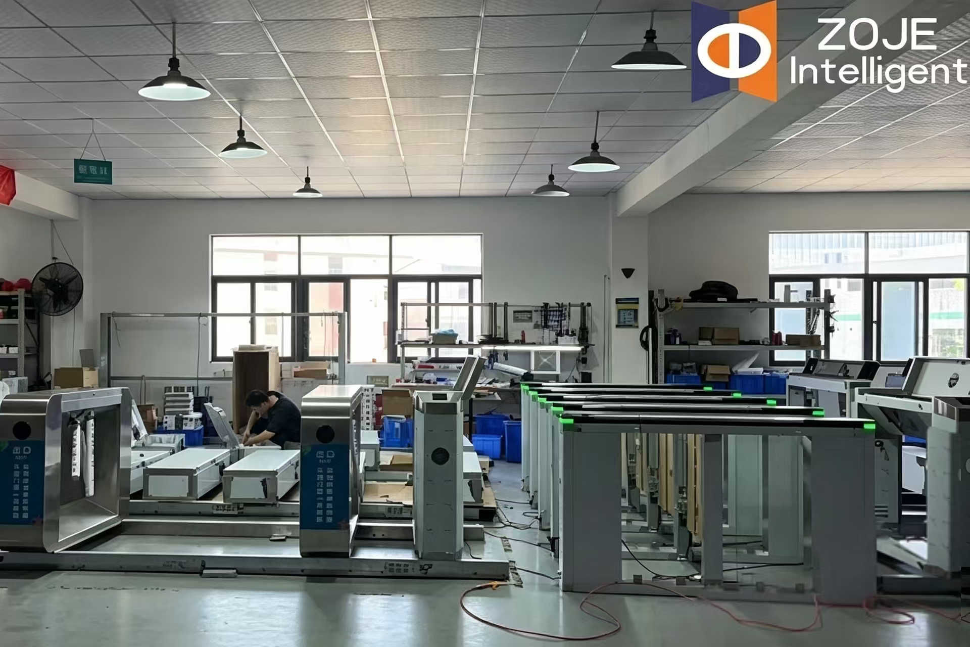 प्रीमियम एक्सेस कंट्रोल के लिए ZOJE कस्टम अल्ट्रा-वाइड स्विंग गेट
